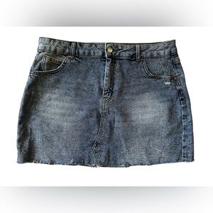 Wild Fable Distressed Denim Jean Mini Skirt Raw Hem Blue Women’s Size 16.